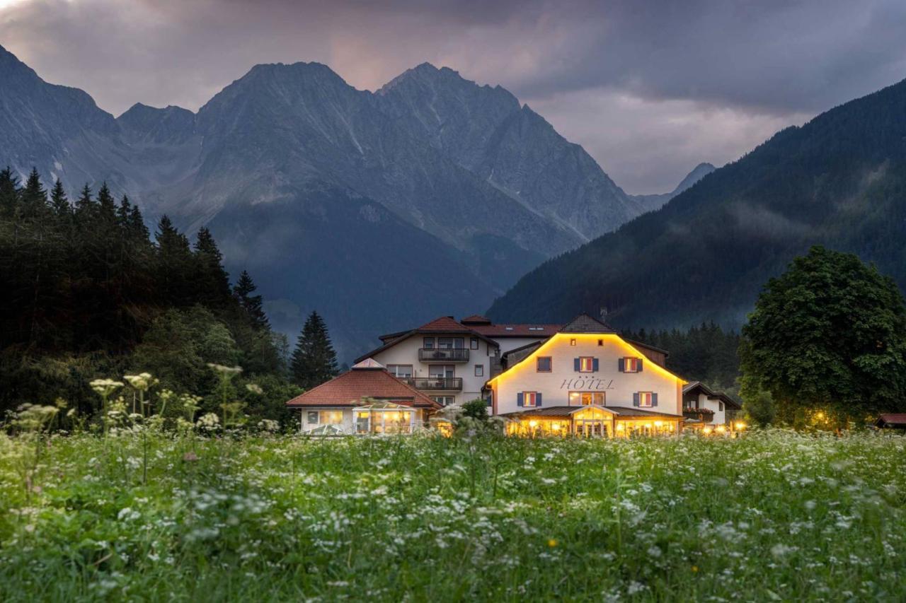 Hotel Bad Salomonsbrunn Anterselva di Mezzo Esterno foto